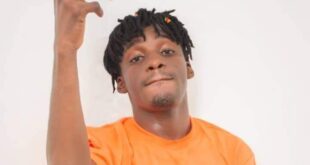 “Don’t come to my studio for recording if you don’t have at least GH¢1000,” De Fly declares